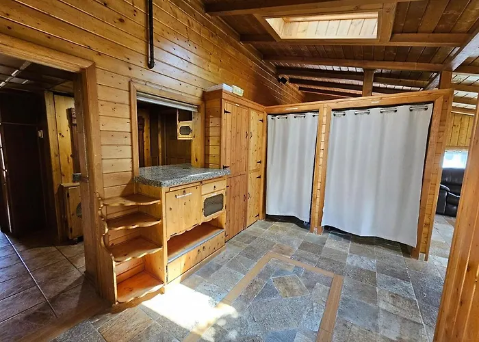 The Hollo House Hébergement de vacances